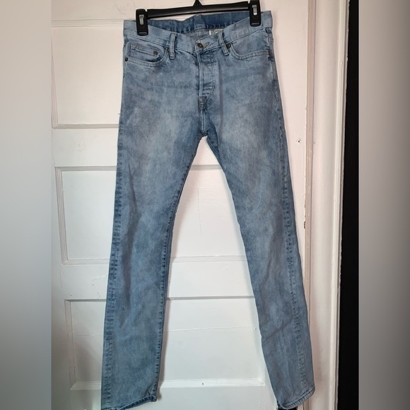 H&M Other - H&M slim low waist acid wash button fly jean size 29/32‎